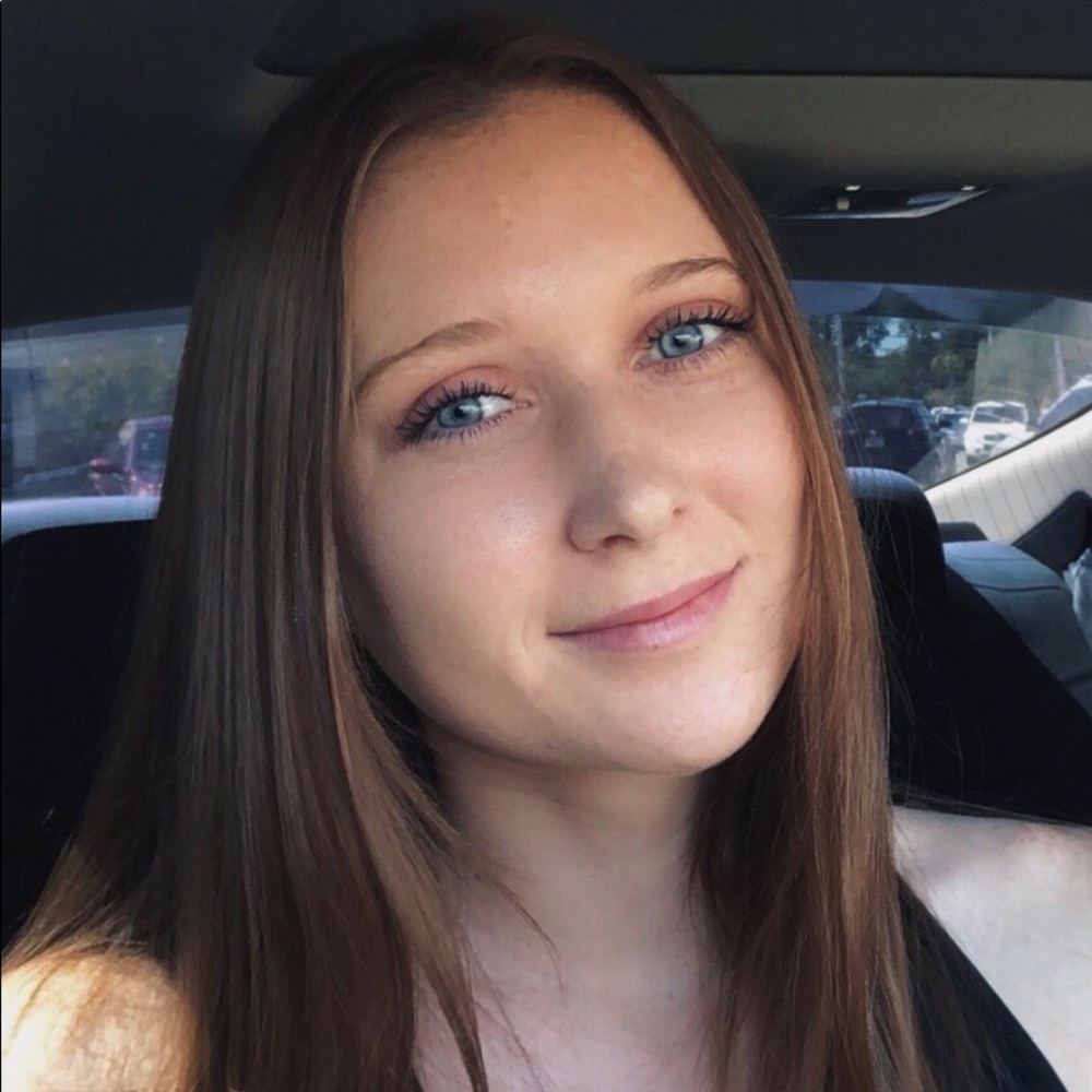 Meet your Posher, Kaitlin